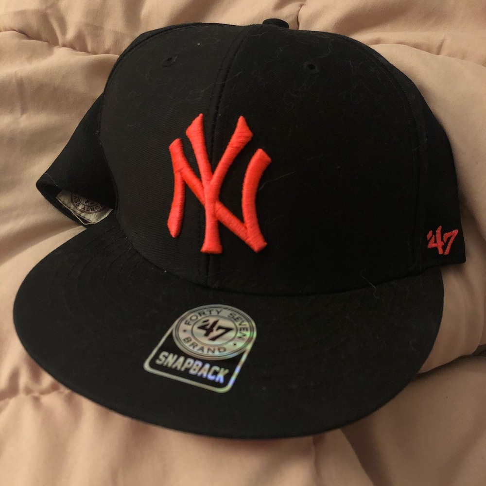 New York Yankees hat